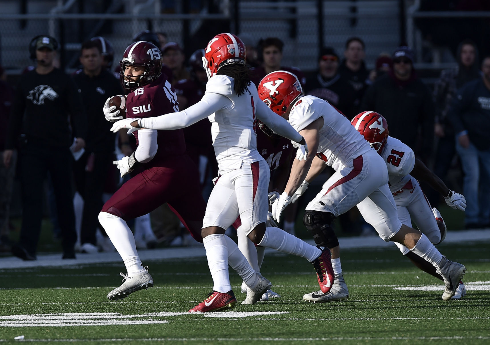 112121-spt-siu-fb-14.jpg